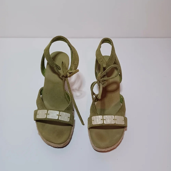 Nine West Womens Green Suede wedge size 6 M In Original Box see pictures for ref - Picture 6 of 9